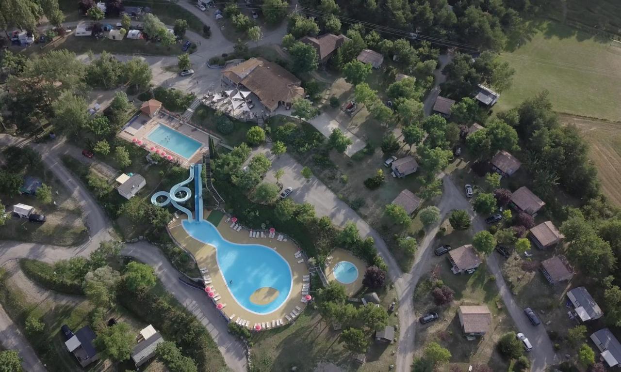 Camping Le Couriou Recoubeau-Jansac Экстерьер фото