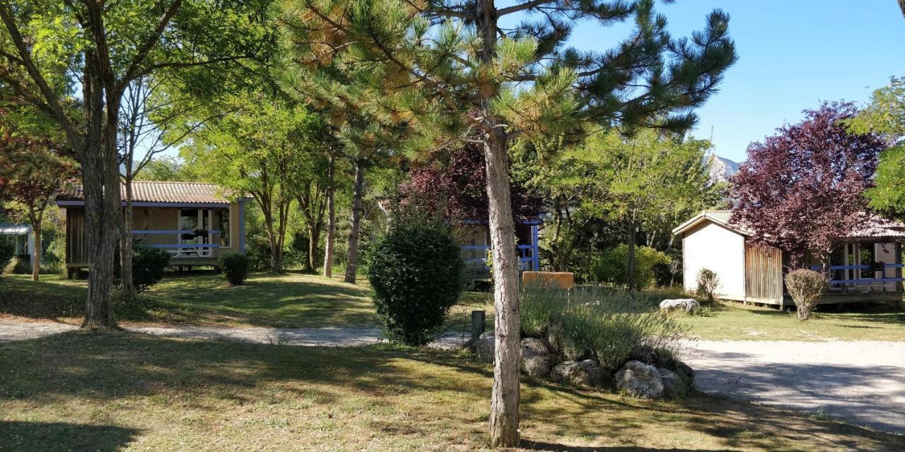 Camping Le Couriou Recoubeau-Jansac Экстерьер фото