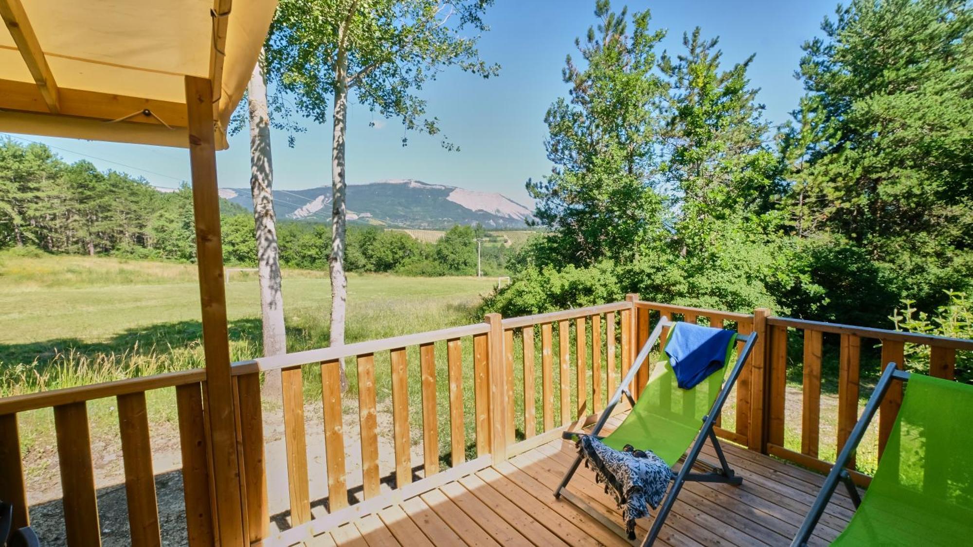 Camping Le Couriou Recoubeau-Jansac Экстерьер фото