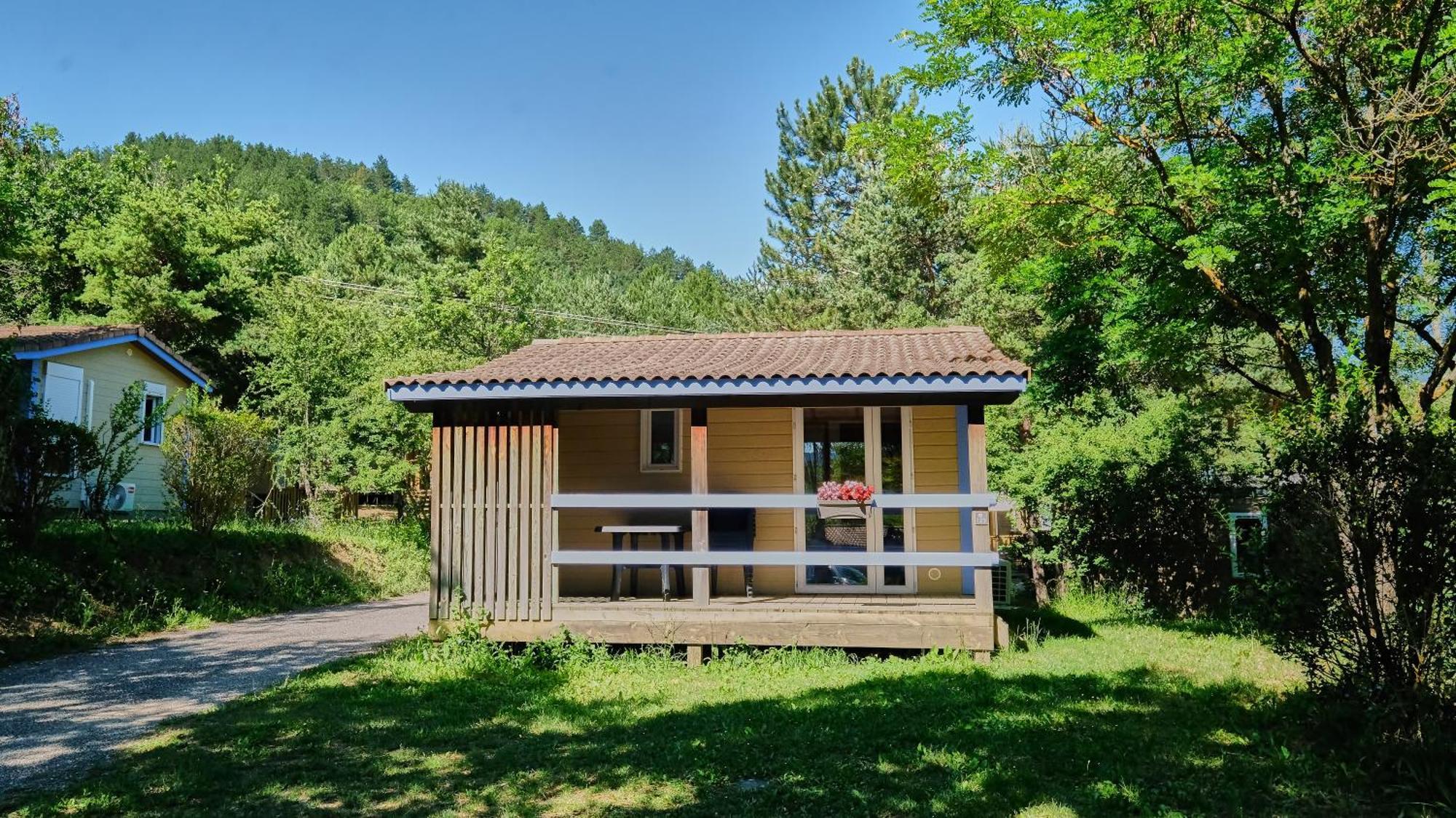 Camping Le Couriou Recoubeau-Jansac Экстерьер фото