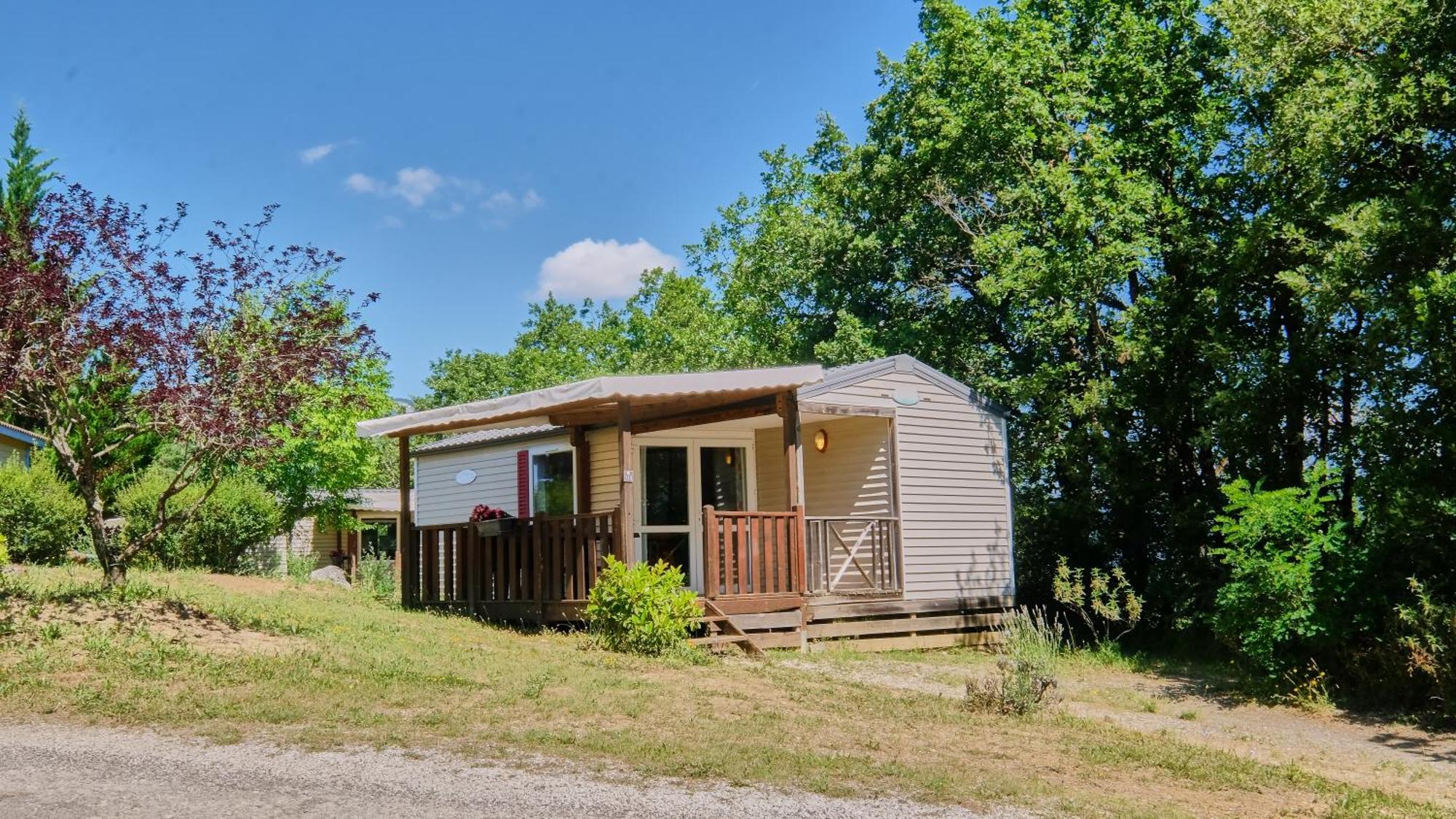 Camping Le Couriou Recoubeau-Jansac Экстерьер фото