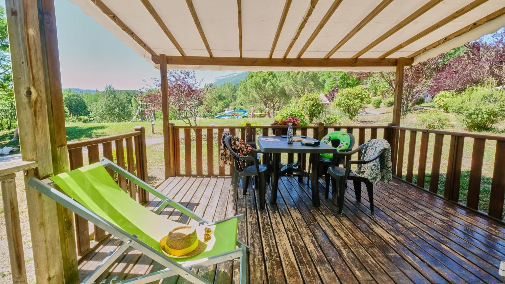 Camping Le Couriou Recoubeau-Jansac Экстерьер фото