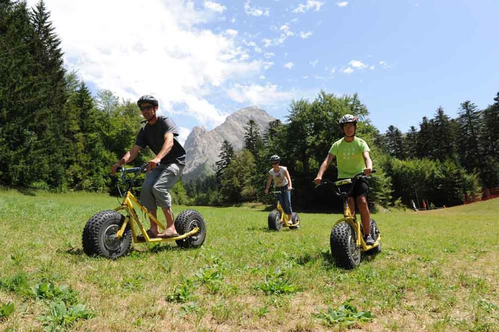 Camping Le Couriou Recoubeau-Jansac Экстерьер фото