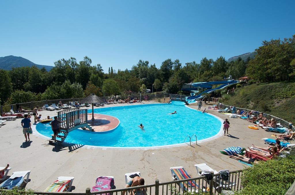 Camping Le Couriou Recoubeau-Jansac Экстерьер фото